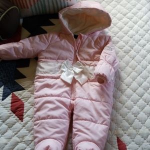 Steve Madden pink snowsuit size 6/9 months